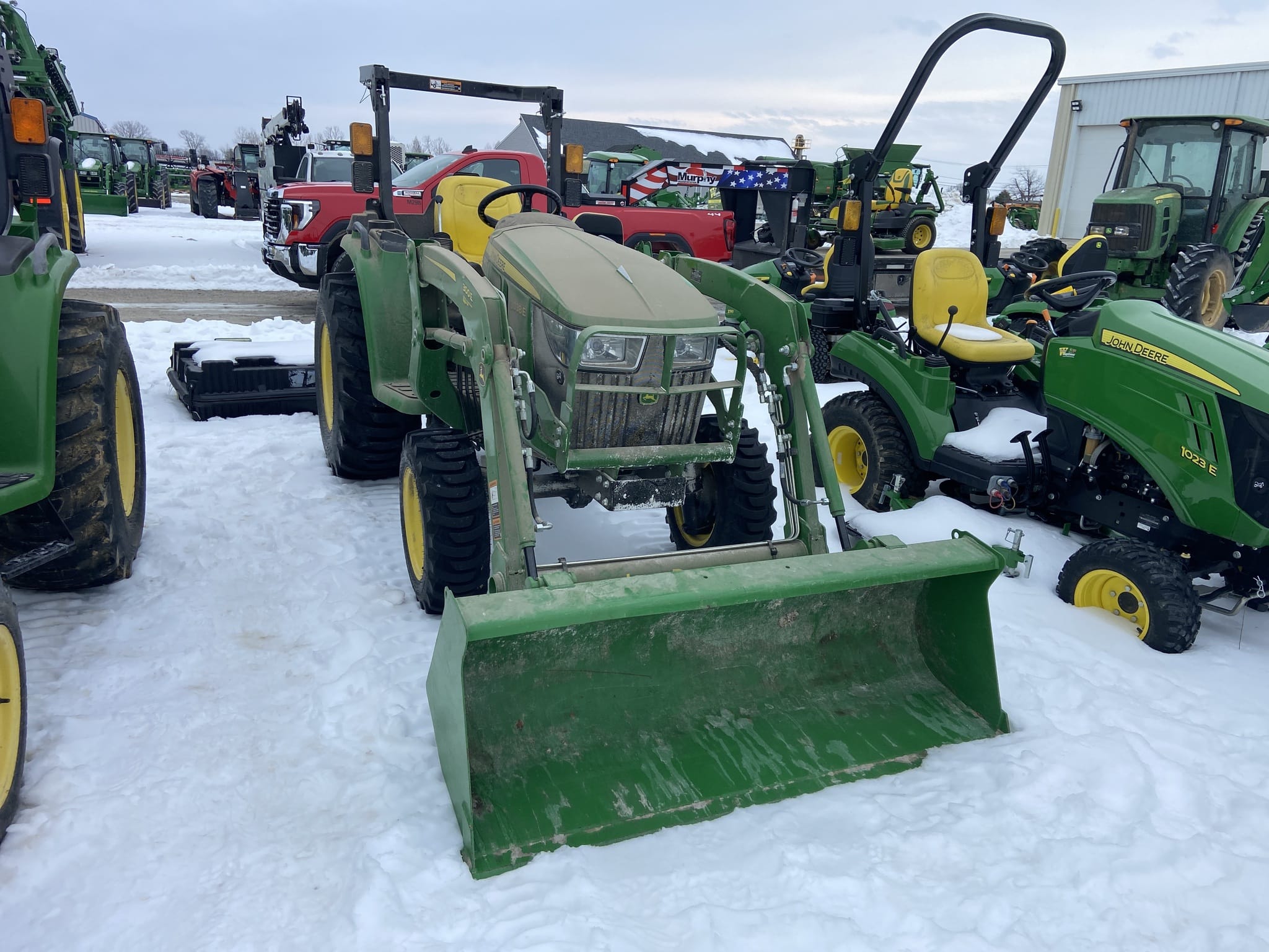 2022 John Deere 3038E Image