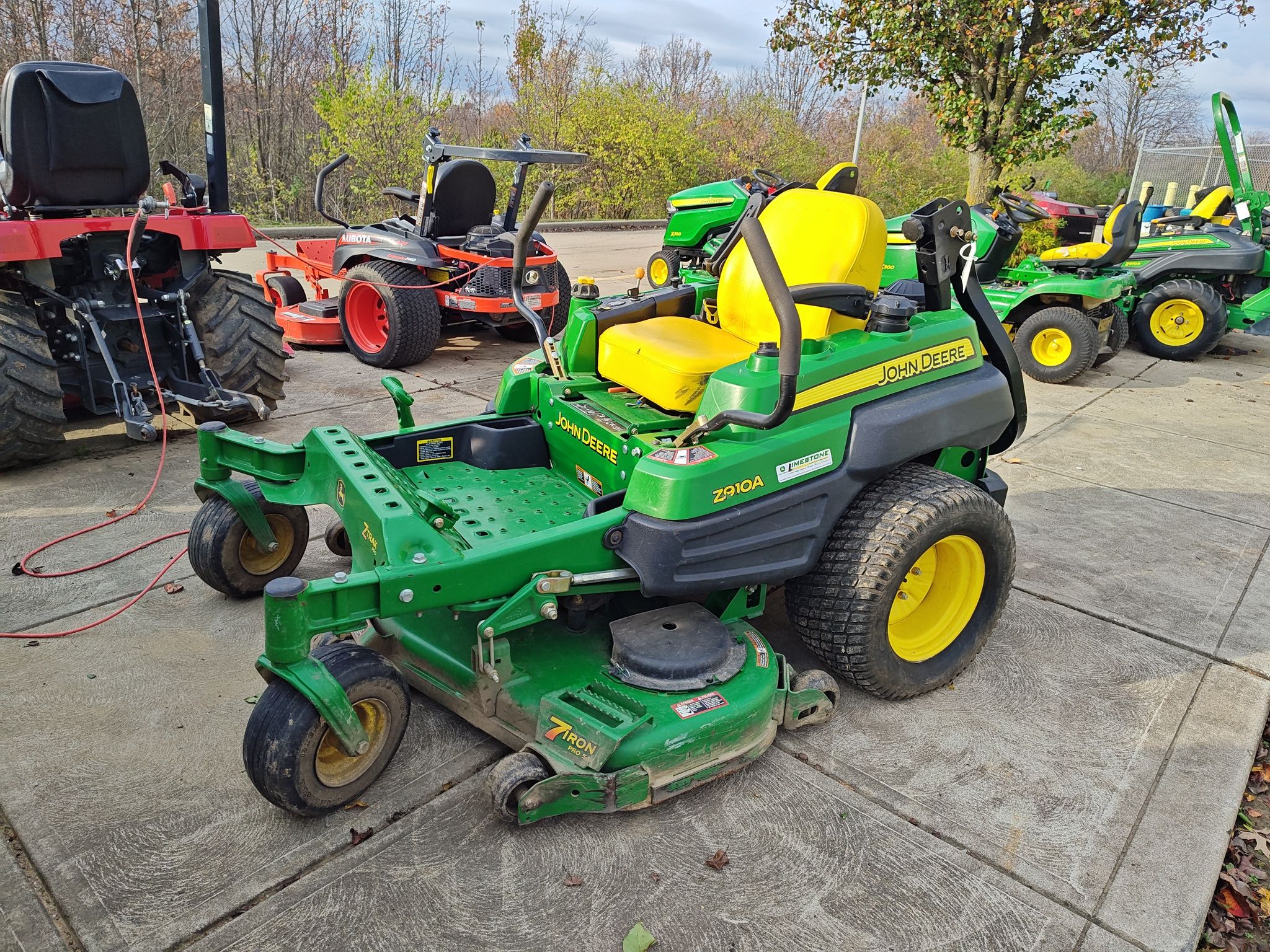 2011 John Deere Z910A Image