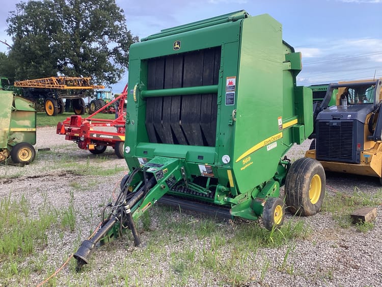 2013 John Deere 569 Image