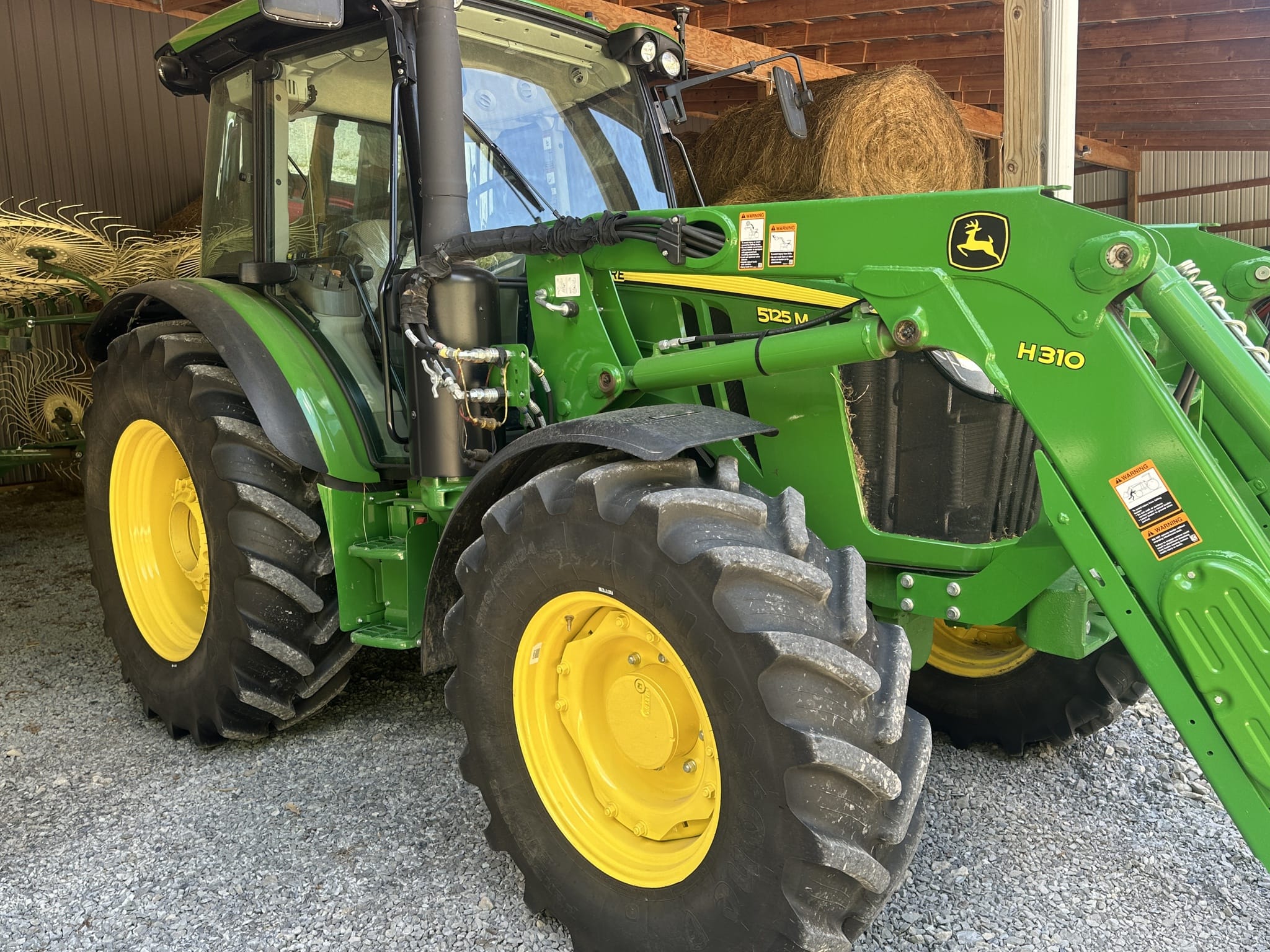 2022 John Deere 5125M Image