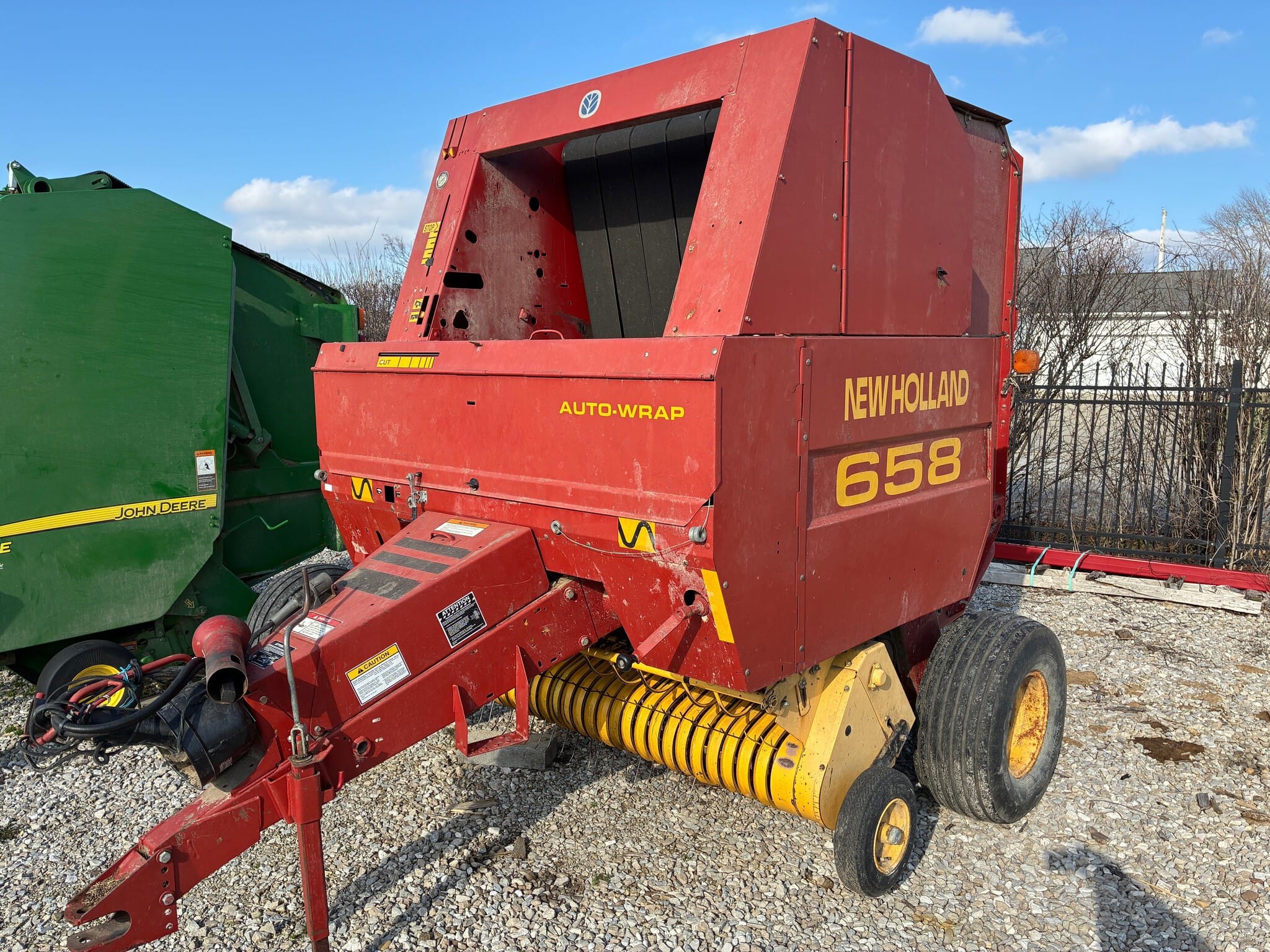 2002 New Holland 658 Image