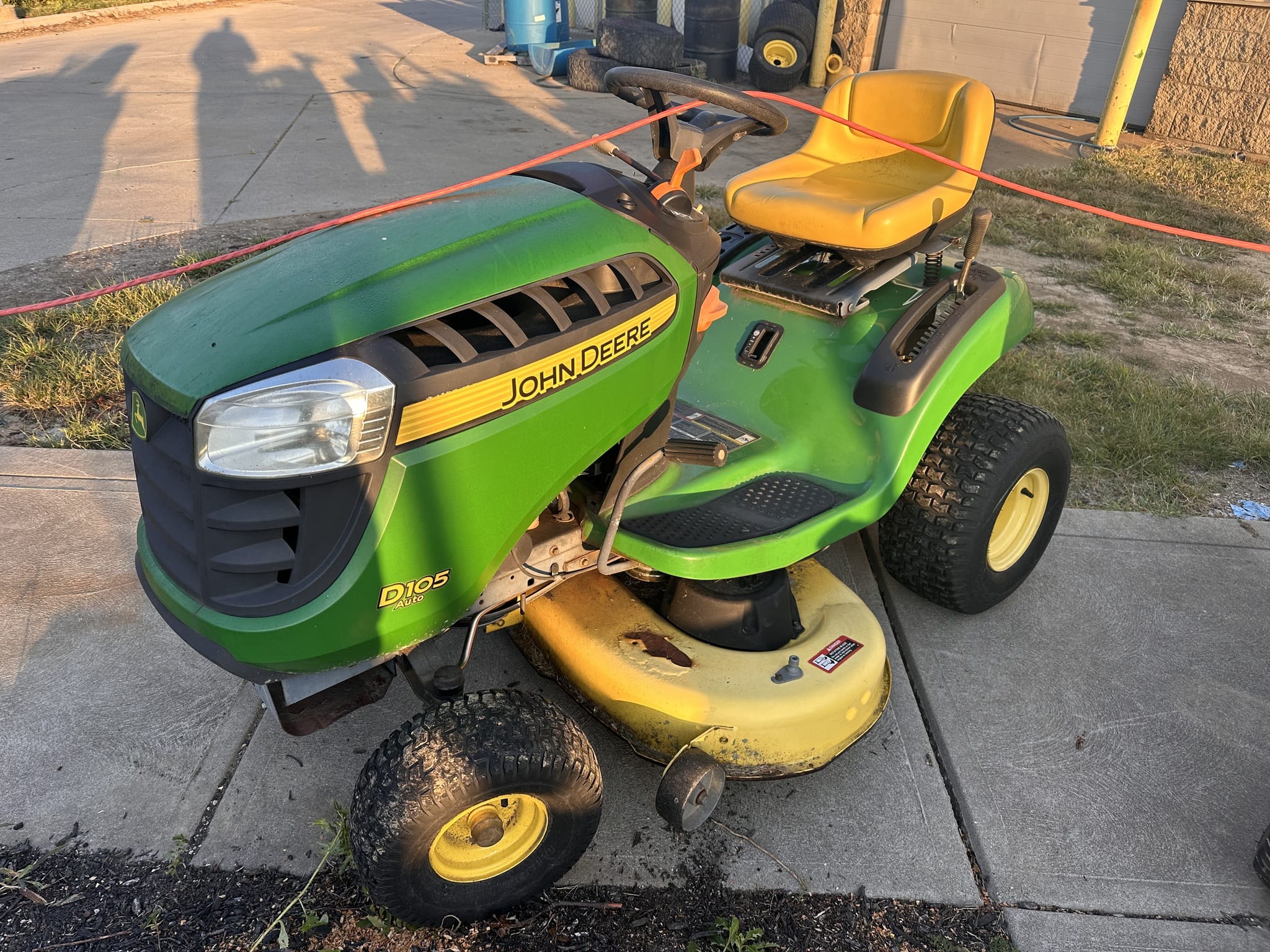 2013 John Deere D105 Image