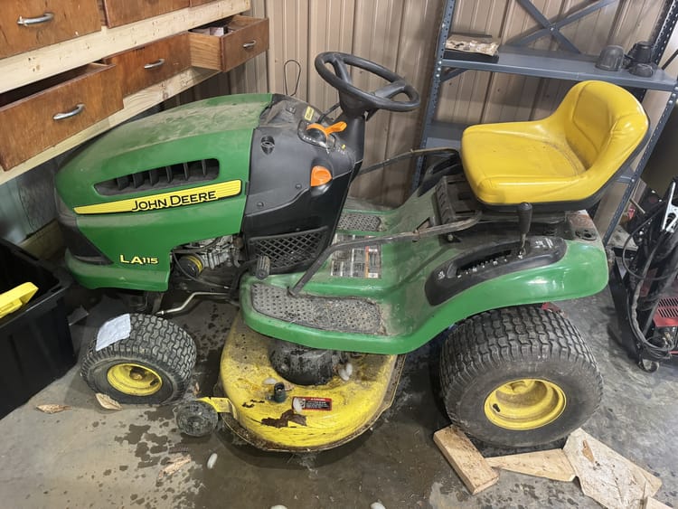 2008 John Deere LA115 Image