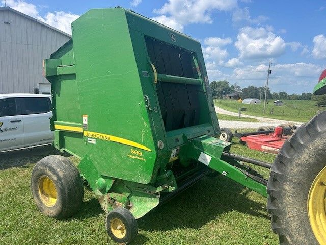 2013 John Deere 569