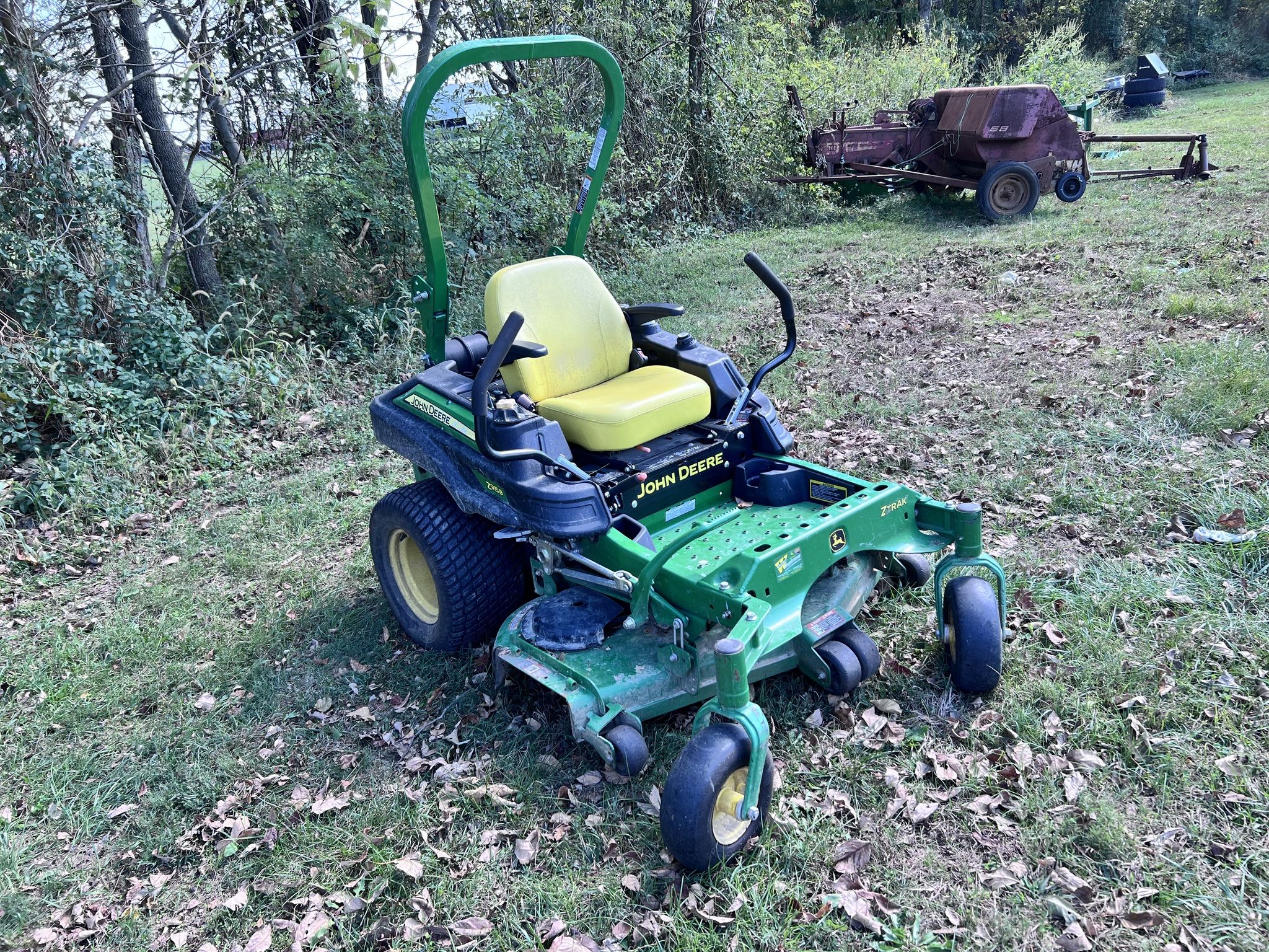 2016 John Deere Z915B Image