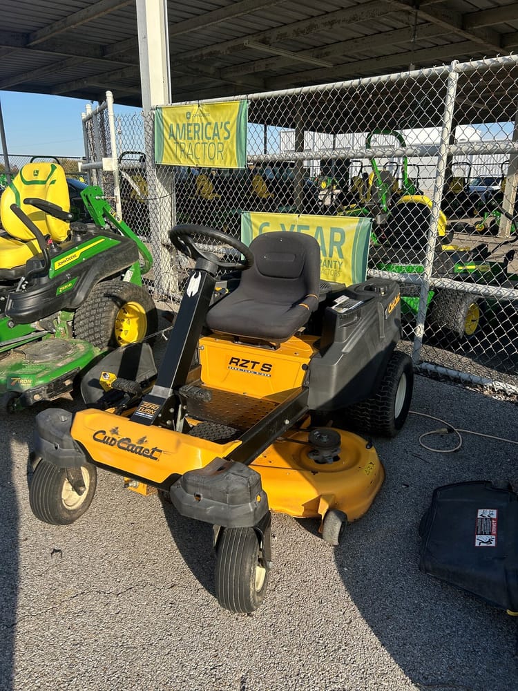 2015 Cub Cadet RZT S Image