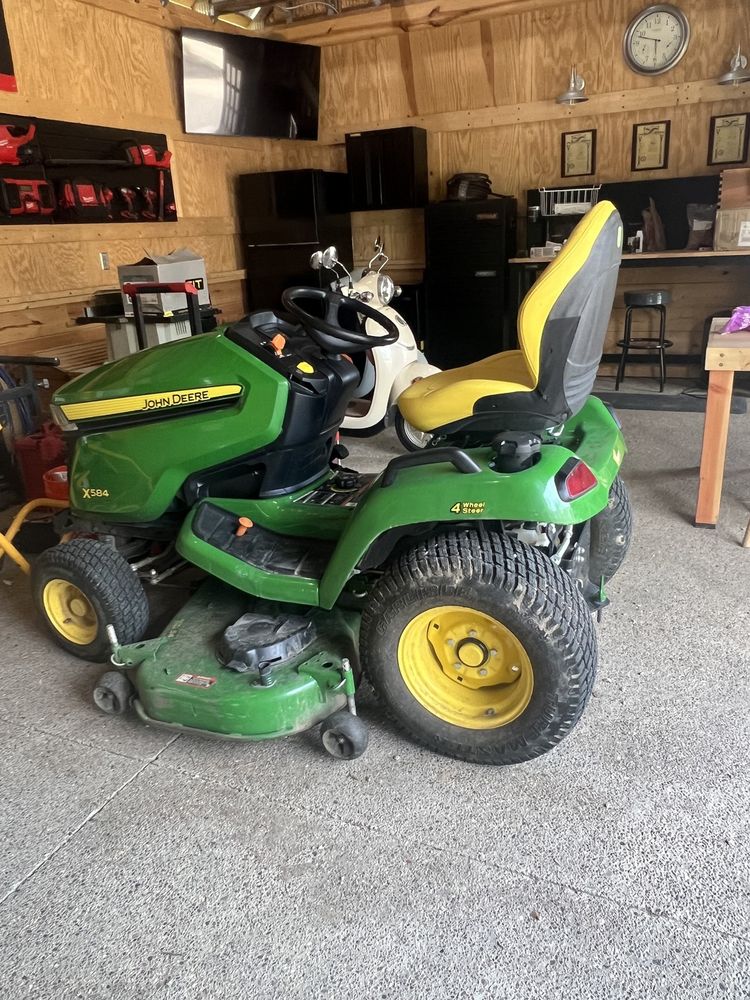 2023 John Deere X584 Image