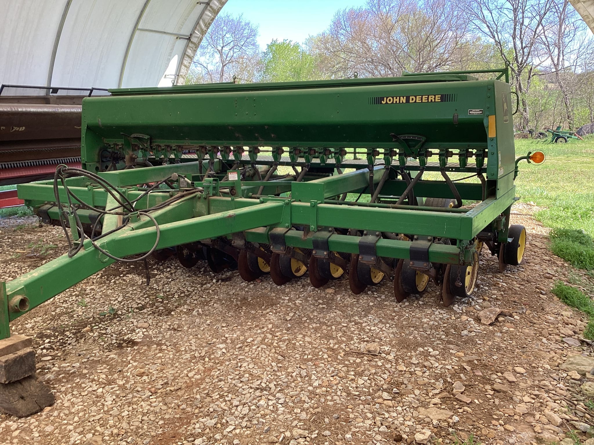 1991 John Deere 750 Image