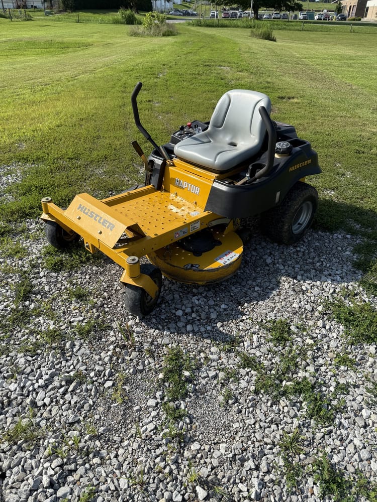 2017 Hustler Raptor 21.5 Image