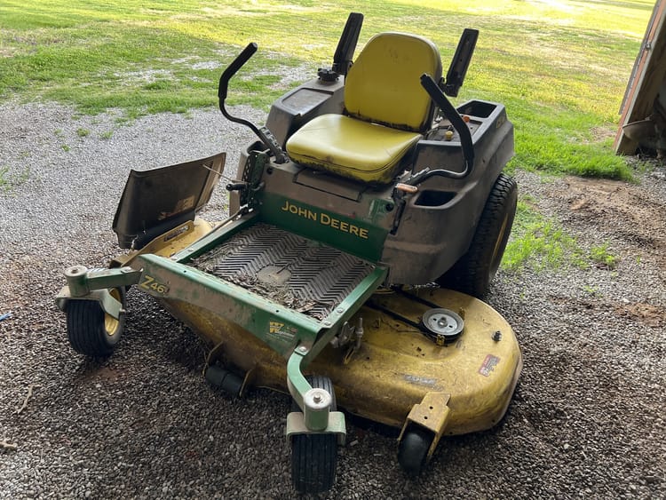 2015 John Deere Z465 Image