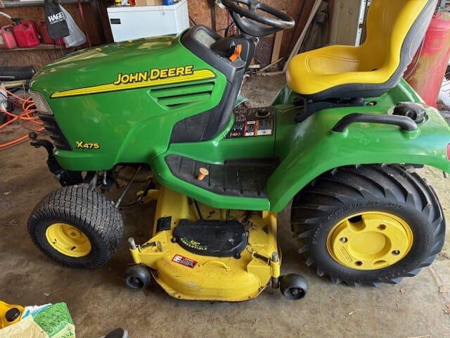 2002 John Deere X475 Image