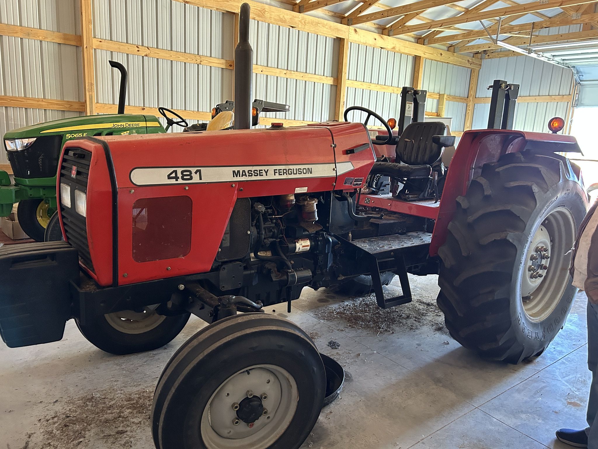 2003 Massey Ferguson 481