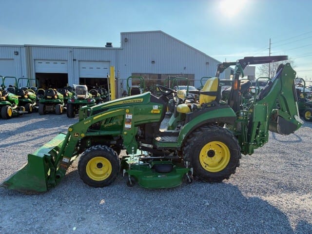 2019 John Deere 2025R Image