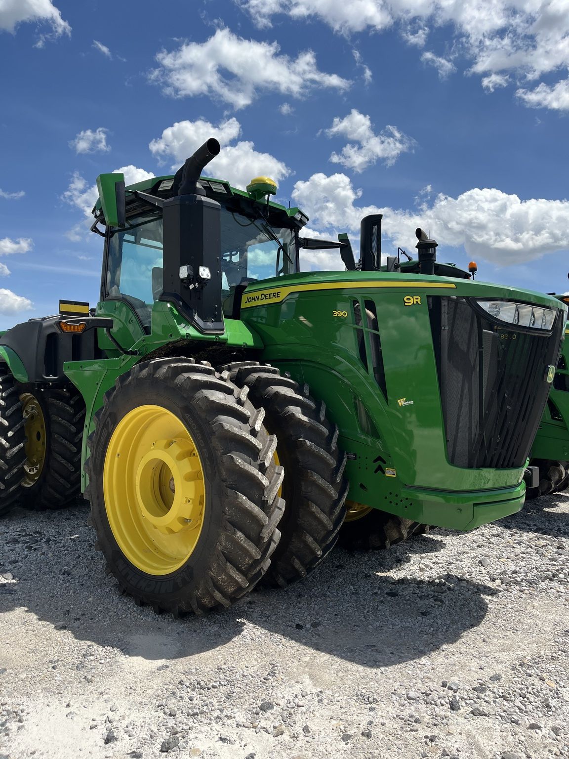 2023 John Deere 9R 390