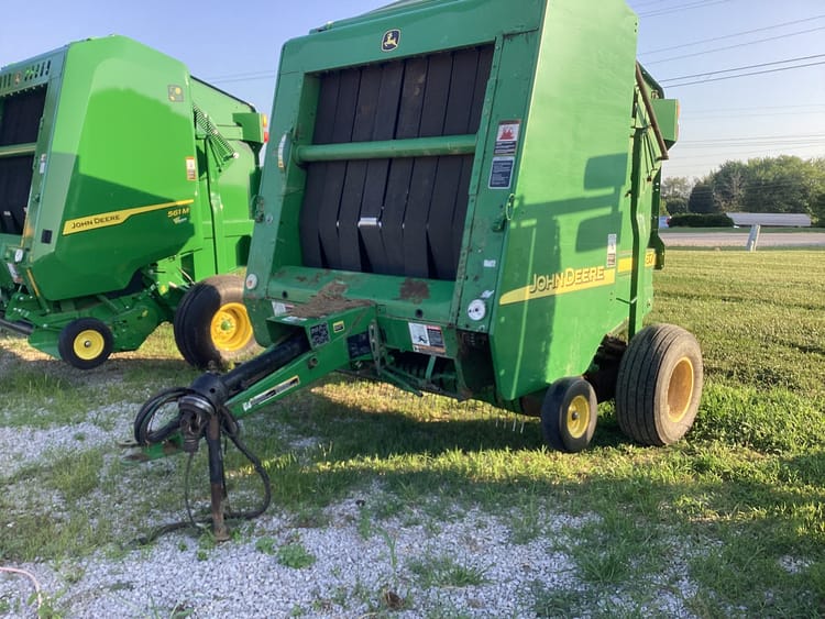2004 John Deere 567 Image