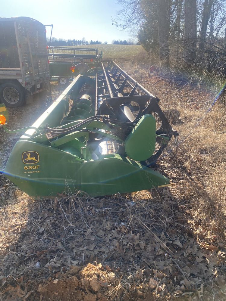 2007 John Deere 630F