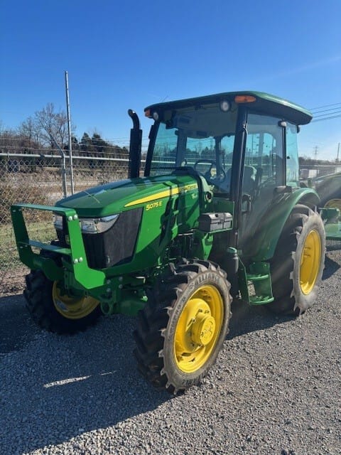 2022 John Deere 5075E Image