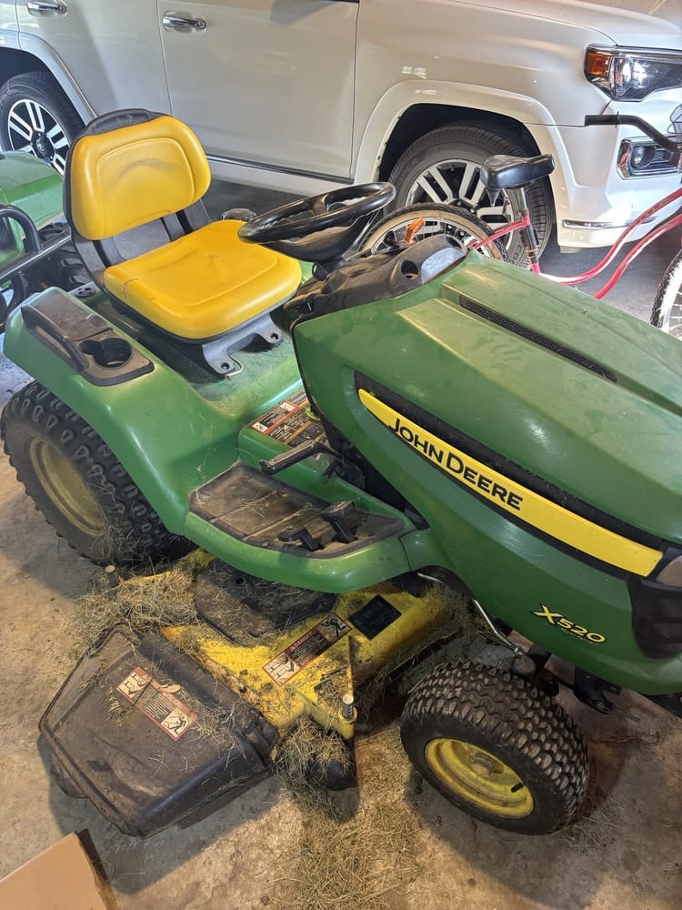2006 John Deere X520 Image