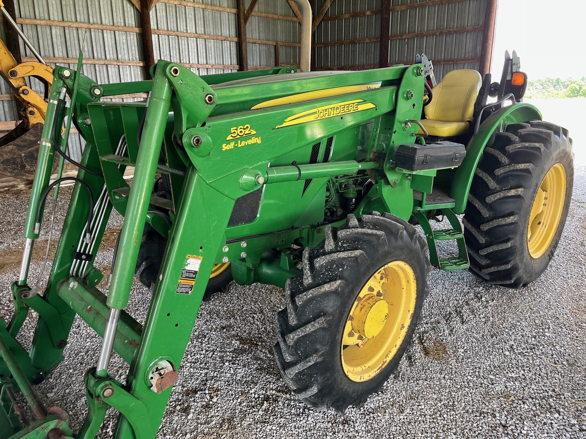 2013 John Deere 5085E Image