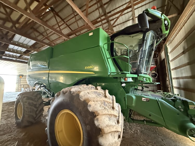 2013 John Deere S680 Image