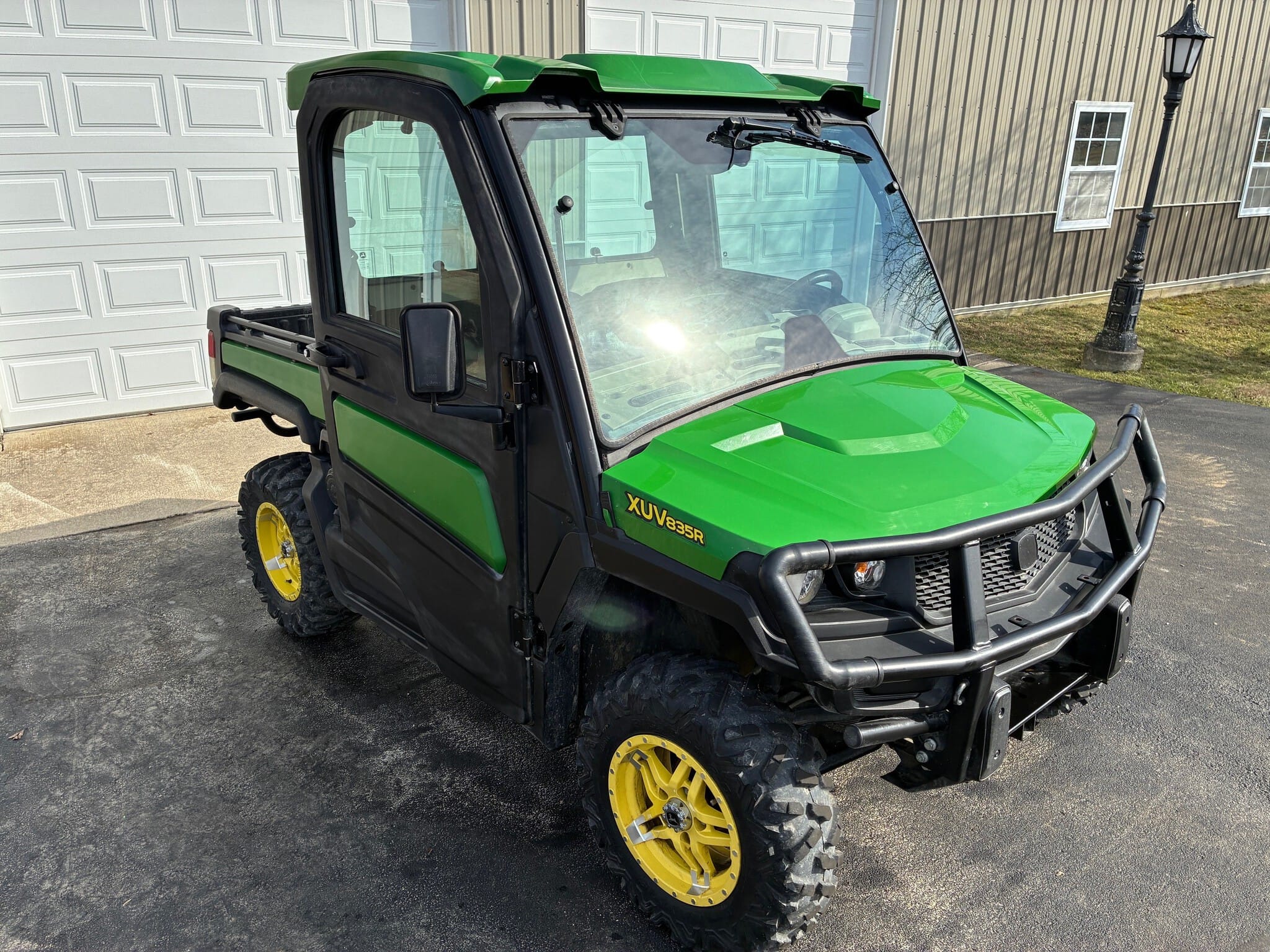 2019 John Deere XUV 835R Image
