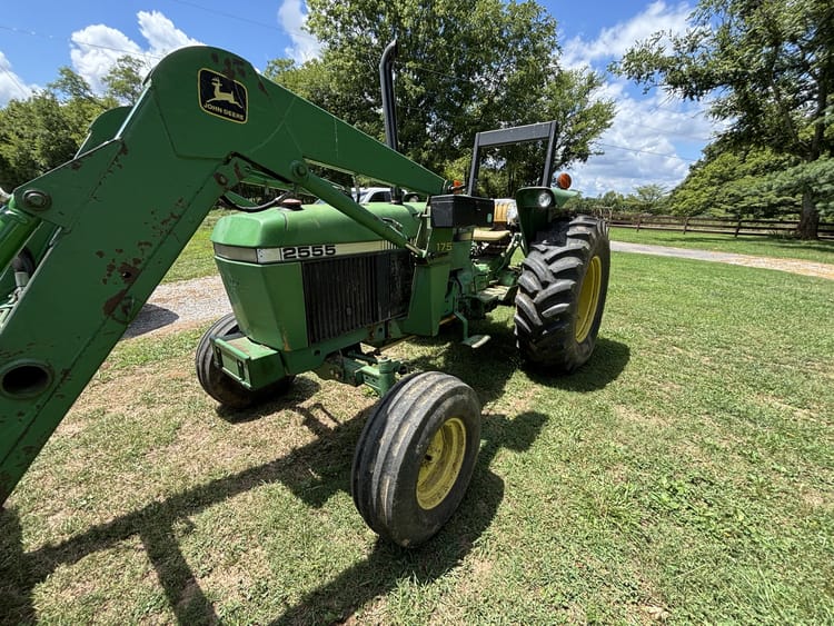 1990 John Deere 2555 Image