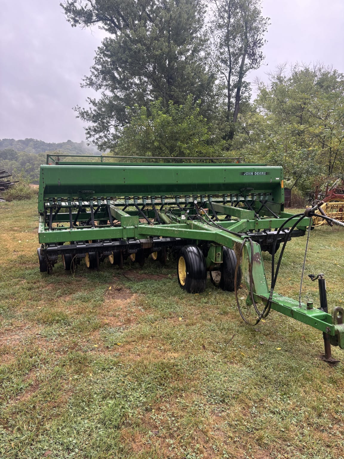 1994 John Deere 750 Image