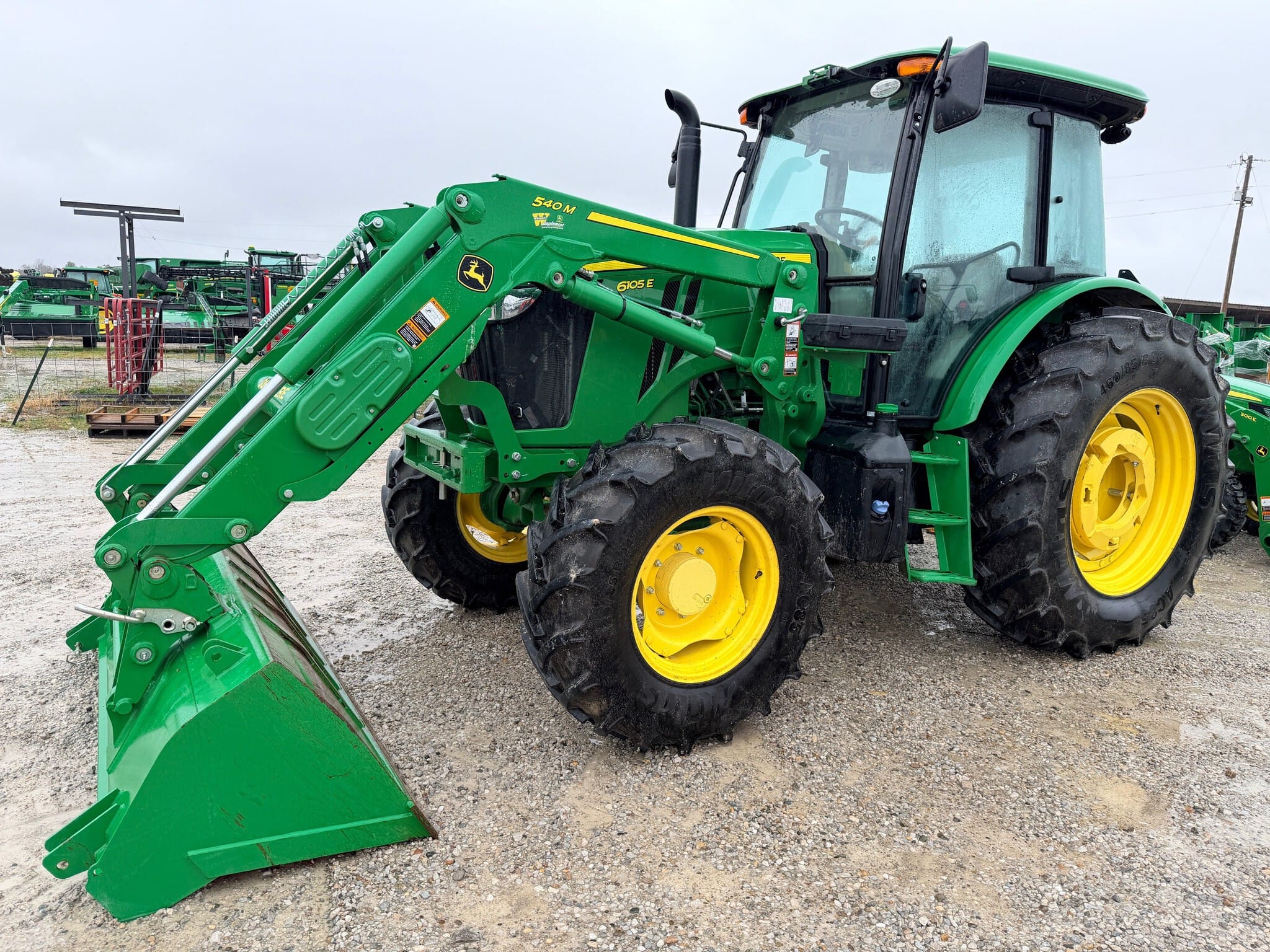 2024 John Deere 6105E Cab Image