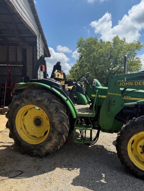 2002 John Deere 5420 Image
