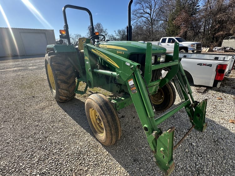 2011 John Deere 5065E Image
