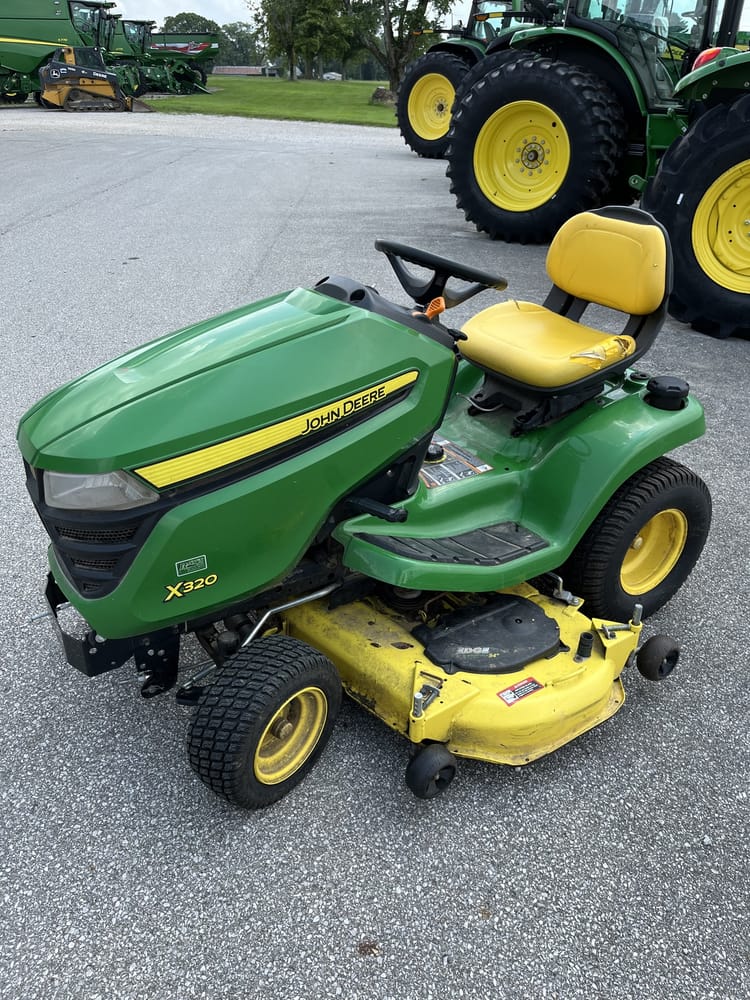 2015 John Deere X320 Image