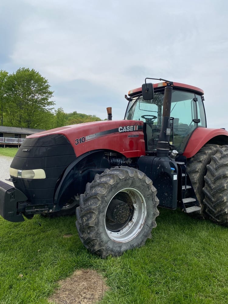 2015 Case IH Magnum 310 Image