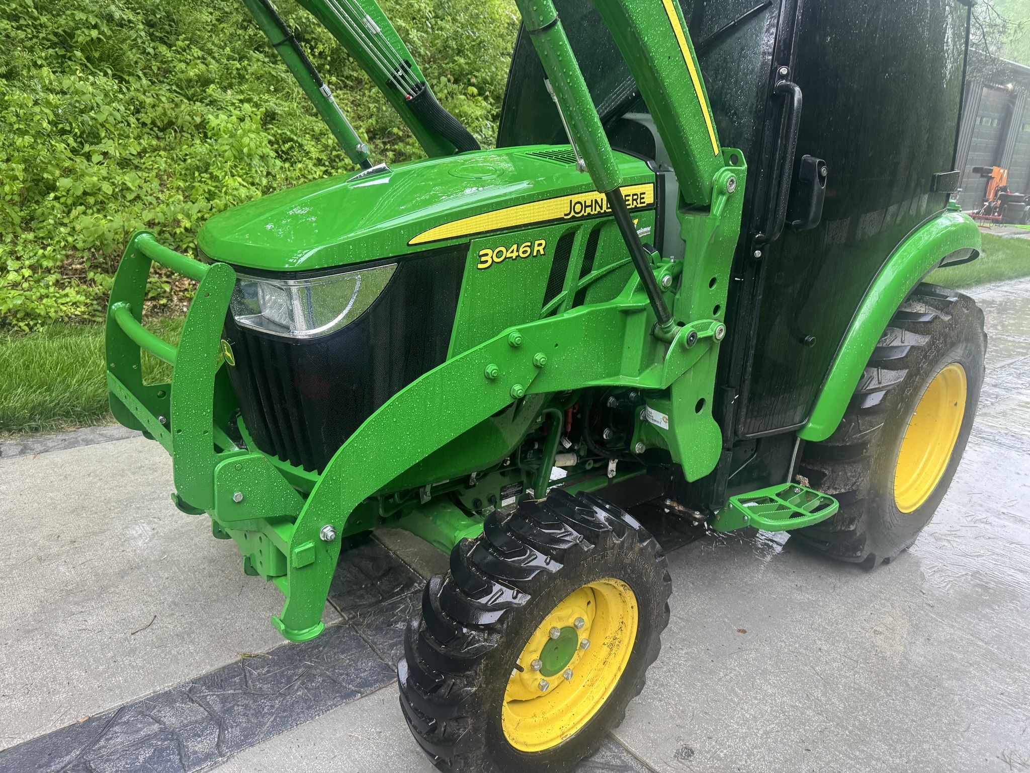 2024 John Deere 3046R Image