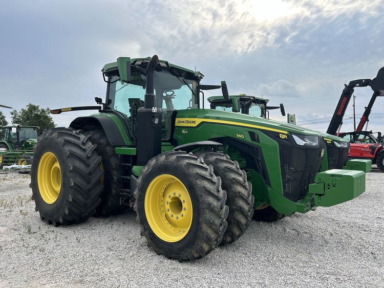 2023 John Deere 8R 340