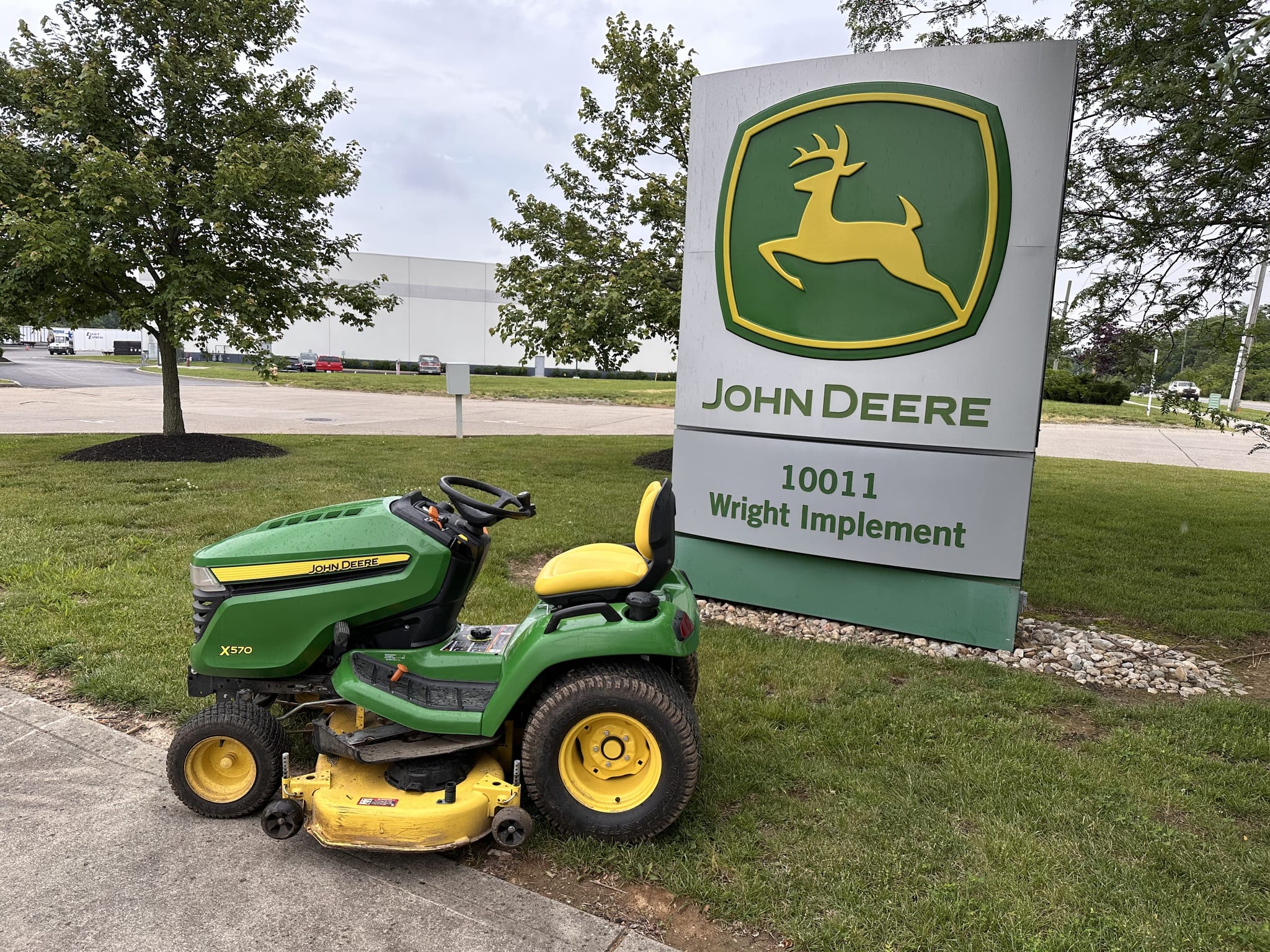 2021 John Deere X570 Image