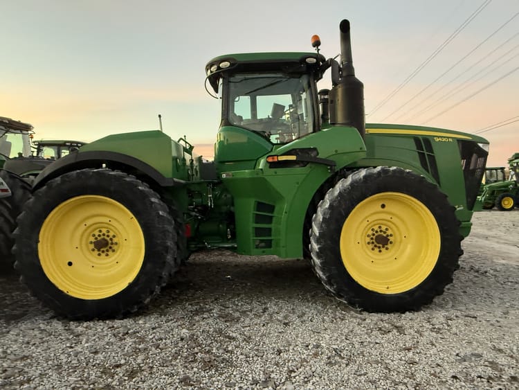 2015 John Deere 9420R Image