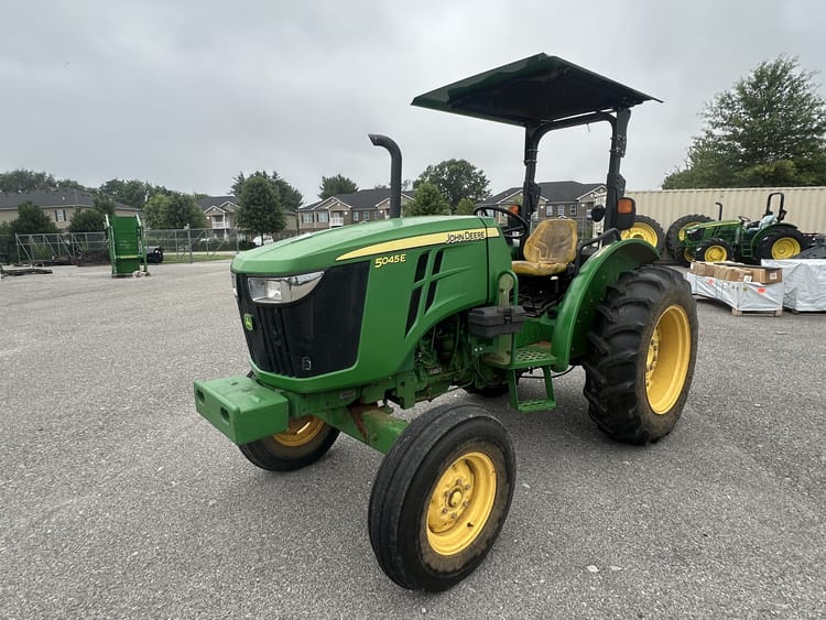 2015 John Deere 5045E Image