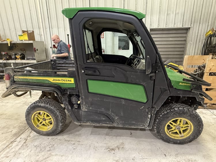 2024 John Deere XUV 835R Image