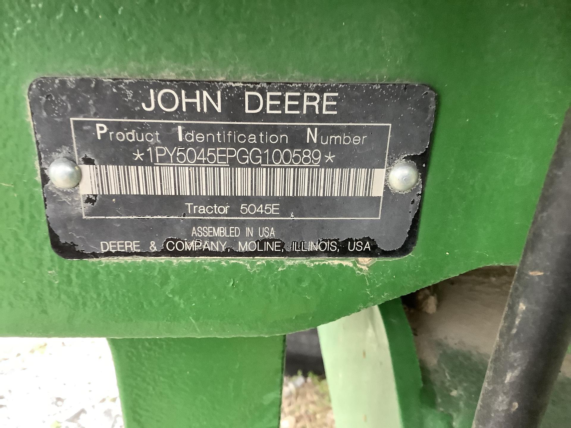 2016 John Deere 5045E