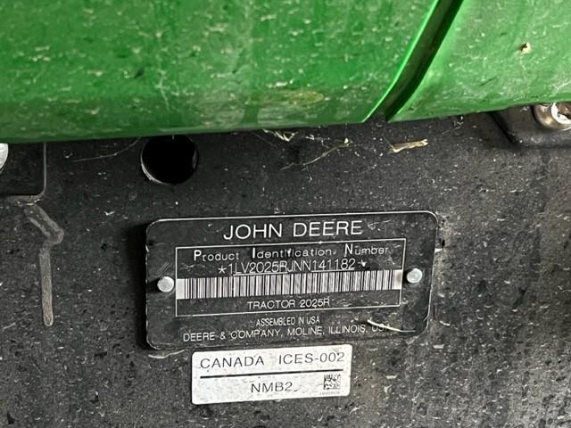 2022 John Deere 2025R